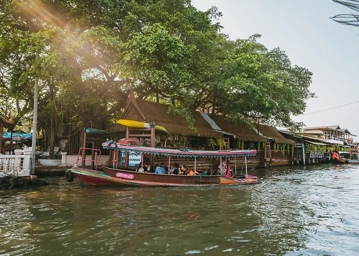 Arpo Pool Villa Riverside Bangkok